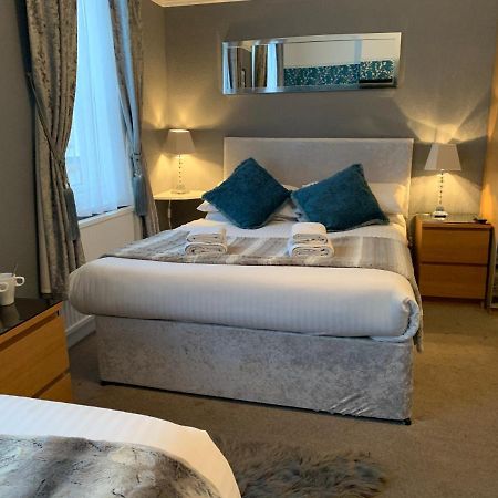 York Guest House Bagian luar foto