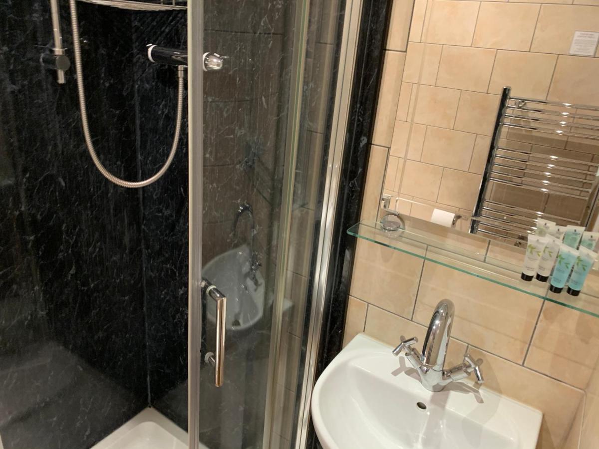 York Guest House Bagian luar foto