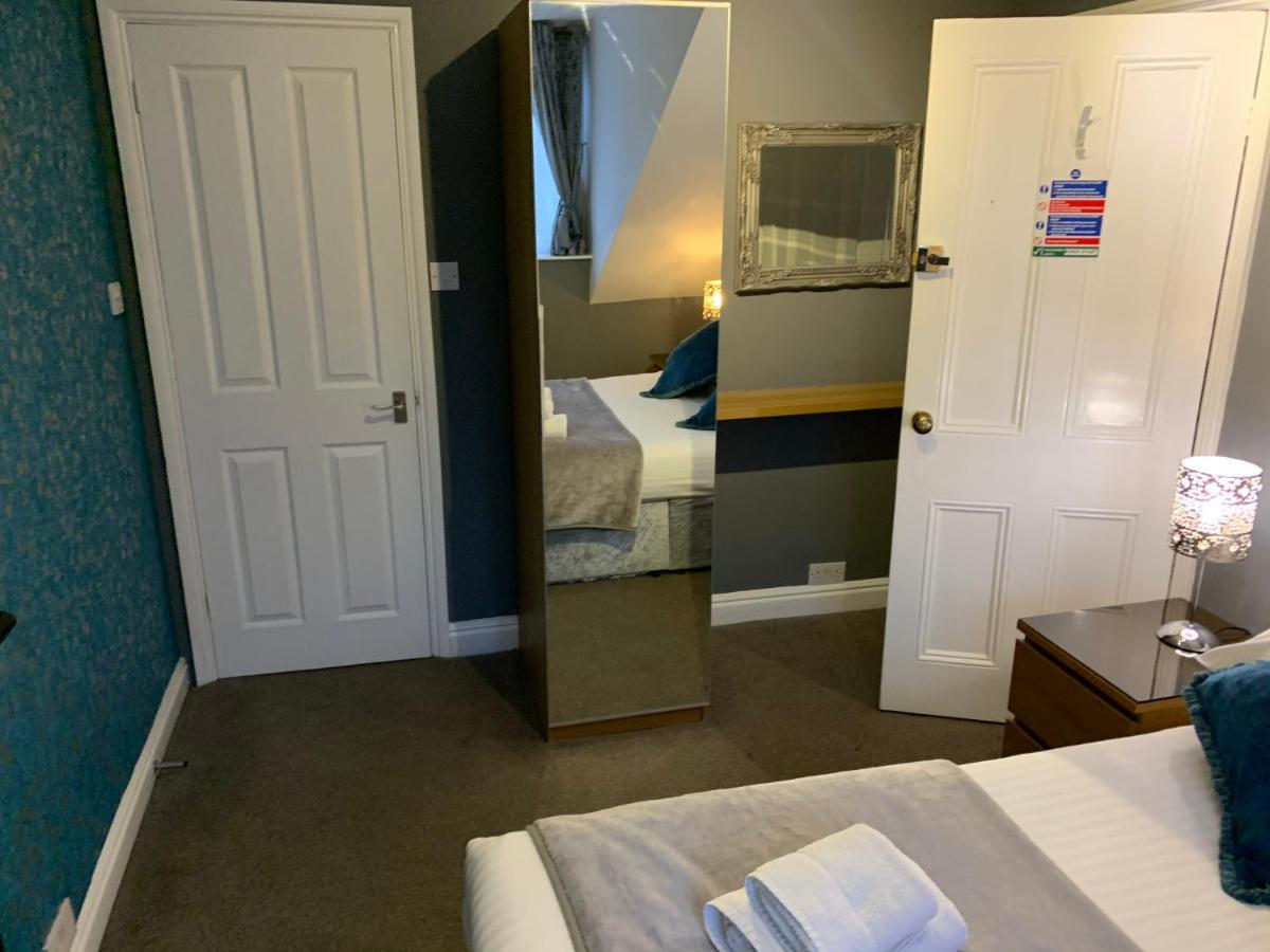 York Guest House Bagian luar foto